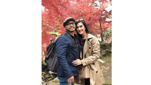 6 Potret Terbaru Amanda Nurani, Penjual Tahu Cantik Viral yang Kini Lulus S2