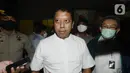 Mantan Ketua Umum PPP Muhammad Romahurmuziy atau Romy keluar dari Rumah Tahanan KPK di Jakarta, Rabu (29/4/2020). Sebelumnya, Romy ditahan terkait suap jual beli jabatan di Kementerian Agama. (merdeka.com/Dwi Narwoko)