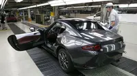 Mazda MX-5 RF mulai diproduksi di pabrik Hiroshima, Jepang. (Autoevolution)
