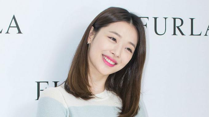 Sulli eks f(x) Resmi Bergabung dengan Kim Soo Hyun di Film 