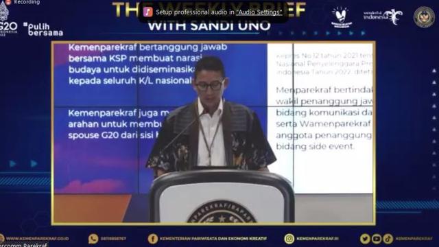 Menparekraf Sandiaga Uno di The Weekly Brief with Sandi Uno