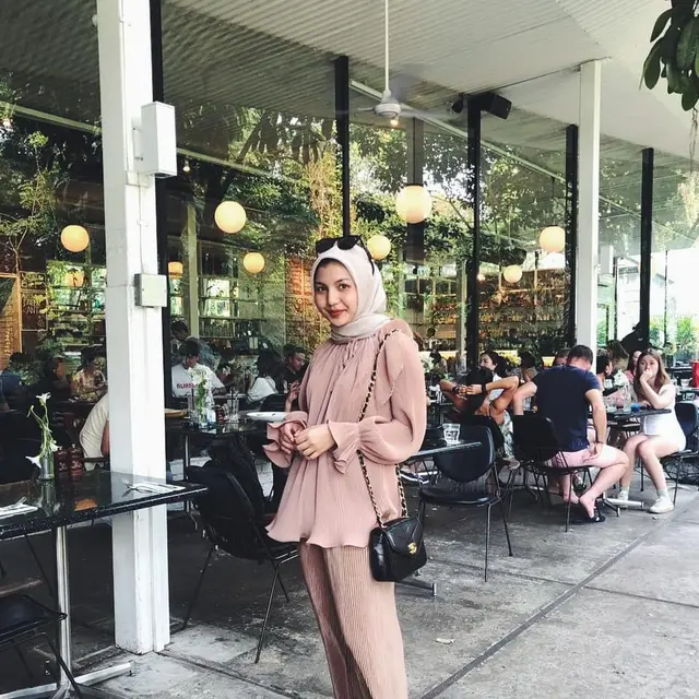 6 Potret Terbaru Navy Rizki Tavania Pemeran Jasmine di Arti Sahabat, Kini Sudah Jadi Ibu