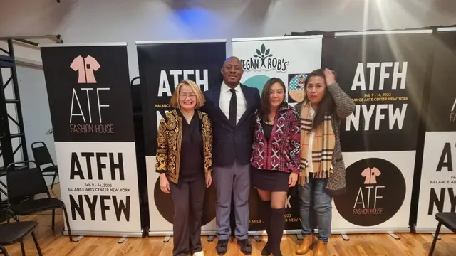 Lisa Zen Purba dalam pergelaran ajang bergengsi ATFH New York Fashion Week 2023 atau ATFH NYFW 2023 di New York City, AS. (Foto: Dok. Koleksi Pribadi Lisa Zen Purba)