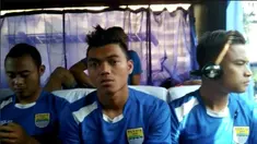 Ekspresi para pemain Persib Bandung jelang menggelar latihan hari ini di SUGBK, Sabtu (2/4/2016) WIB.