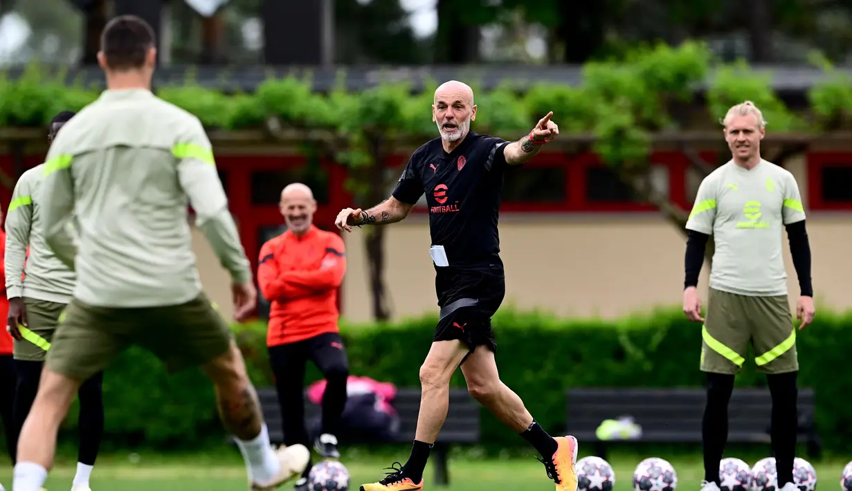 Pertandingan UCL antara Milan vs Inter ini dijadwalkan live di SCTV dan Vidio pada Kamis, 11 Mei 2023, jam 02:00 WIB.  (AFP/Marco Bertorello)