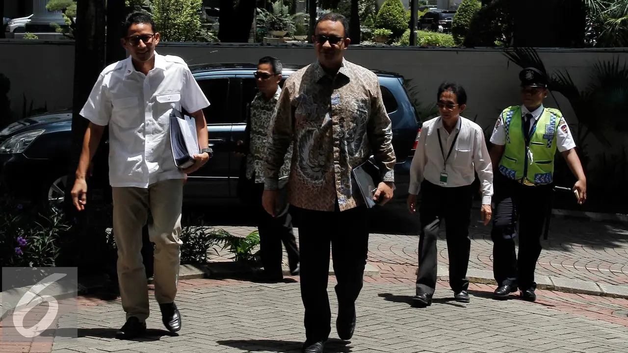 20160929-Balon-Gubernur-DKI-Jakarta-Anies-Baswedan-Sandiaga-Uno-HA