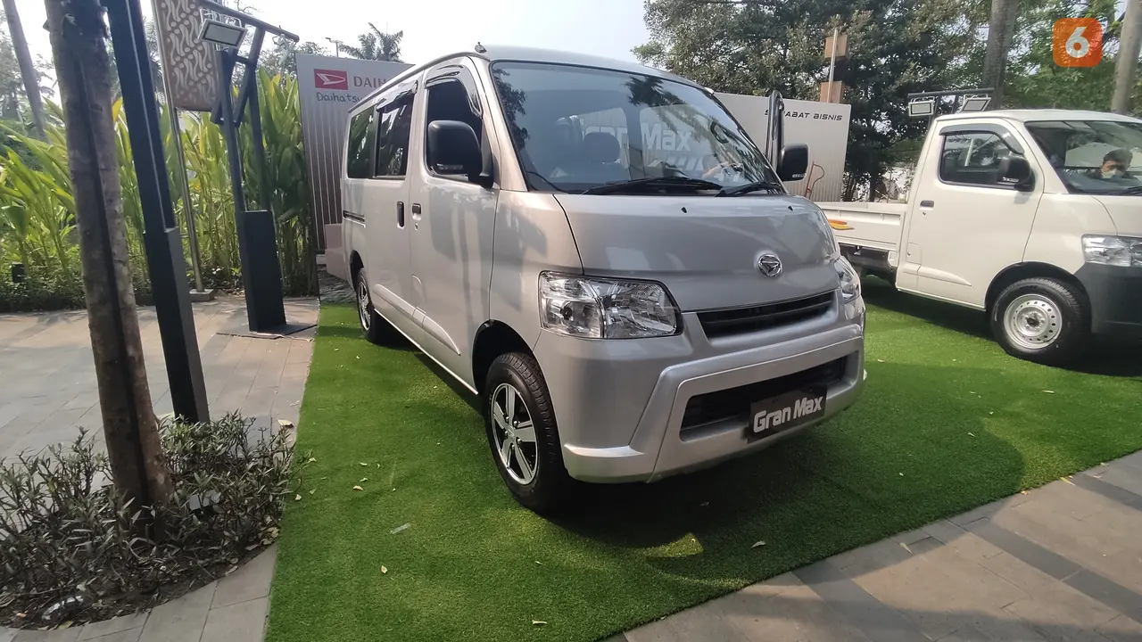 Daihatsu Gran Max terbaru
