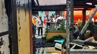 Peristiwa kebakaran menimpa sebuah rumah milik Keluarga Manossoh-Parimalang di Kelurahan Manente RT 09, Kecamatan Tahuna, Kabupaten Kepulauan Sangihe, Sulut.