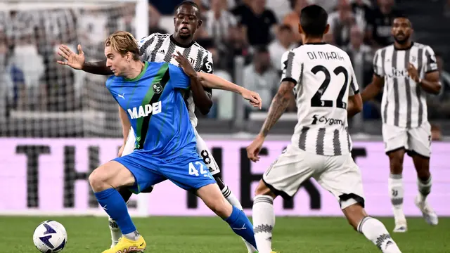 Dusan Vlahovic Dua Gol, Juventus Bungkam Sassuolo