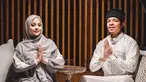 Pasangan yang baru menikah yakni Aurel Hermansyah dan Atta Halilintar kini kehidupan rumah tangganya sangat menarik untuk diikuti. Atta dan Aurel baru saja bulan madu di Bali. Selama di Bali, Atta dan Aurel juga sempat menjalankan puasa bersama di sana.. (Liputan6.com/IG/@attahalilintar)