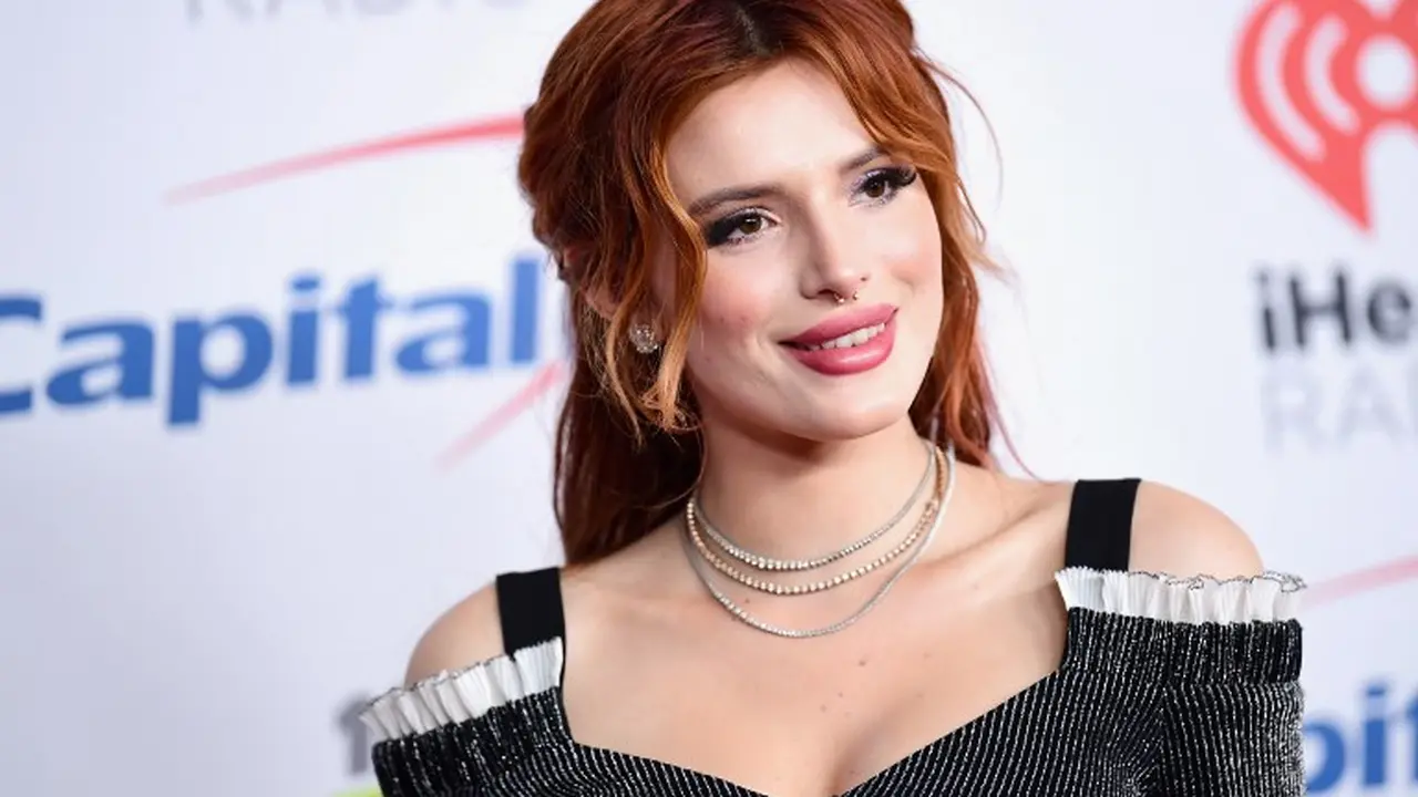 [Bintang] Bella Thorne