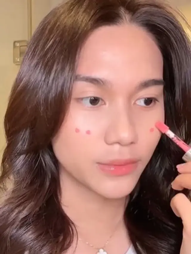 [Fimela] Azizah Salsha