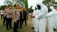Personel Polda Riau yang dipersiapkan untuk menangani pandemi Covid-19. (Liputan6.com/M Syukur)