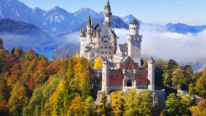 Terkagum-kagum oleh 7 Istana Mewah di Bumi