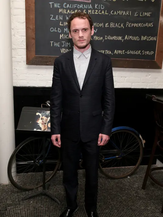 Peristiwa meninggalnya sang aktor, Anton Yelchin, begitu mengejutkan untuk rekan-rekannya. "Saya sangat terpukul mendengar kabar ini, dia sosok bijaksana dan baik hati," ucap Chris Evan berbela sungkawa. (AFP/Bintang.com)