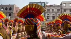 Angkatan bersenjata India berlatih saat parade menyambut Hari Republik India di New Delhi, India, Senin (23/1). India akan merayakan Hari Raya Nasional yang jatuh pada tanggal 26 Januari. ( AP Photo/Manish Swarup)