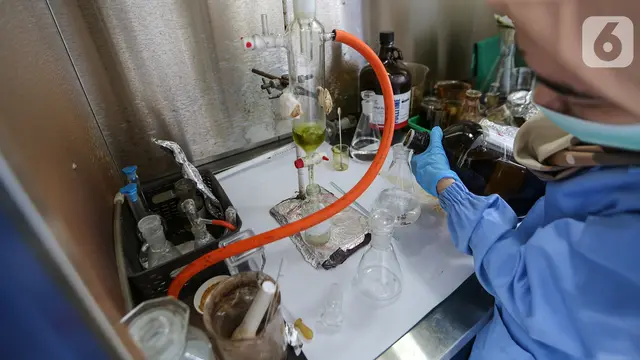 Peneliti LIPI Temukan Daun untuk Menghambat Virus Covid-19 Pusat Penelitian Kimia Puspitek, Serpong.