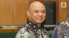 Terdakwa kasus dugaan peredaran narkoba jenis sabu-sabu Irjen Pol Teddy Minahasa seusai mengikuti sidang pembacaan vonis yang digelar di Pengadilan Negeri Jakarta Barat, Selasa (9/5/2023) siang. (Liputan6.com/Herman Zakharia)