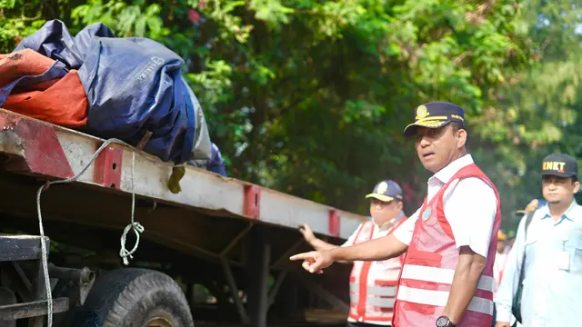 Kementerian Perhubungan akan melakukan inspeksi mendadak (sidak) truk-truk bermuatan besar di jalanan. (Dok Kemenhub)