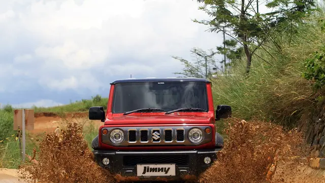 Suzuki Jimny 5 pintu