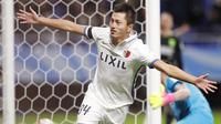 Striker Kashima Antlers, Yuma Suzuki, saat melakukan selebrasi ala Cristiano Ronaldo usai membobol gawang Atletico Nacional di ajang Piala Dunia Antarklub. (Marca).