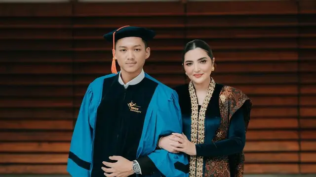 6  Inspirasi Kebaya untuk Pendamping Wisuda dari Kris Dayanti, Ashanty, Aaliyah Massaid, hingga Sarah Menzel