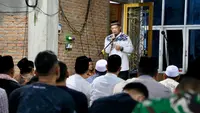 Ramadan Pertama 2026, Kasatgas Tito Karnavian Tarawih dan Buka Puasa Bersama Warga Aceh Tamiang