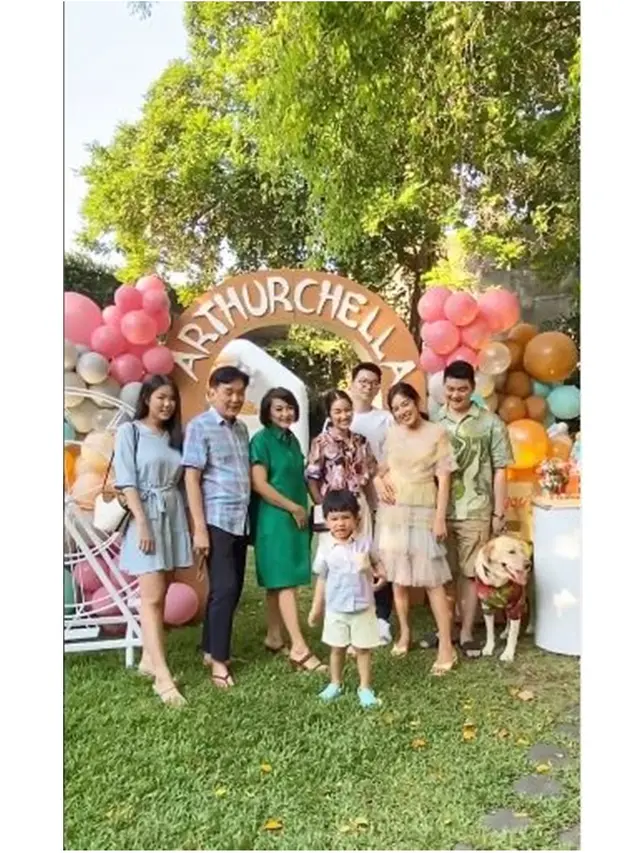 6 Potret Perayaan Ultah ke-3 Anak Chef Arnold, Meriah Penuh Warna
