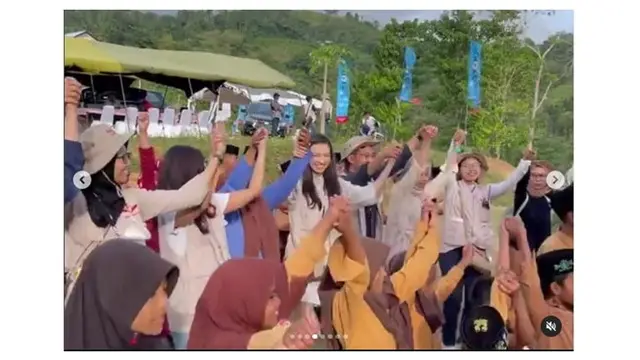 6 Potret Raline Shah Jadi Relawan di Lombok Barat, Rasakan Indahnya Kebersamaan