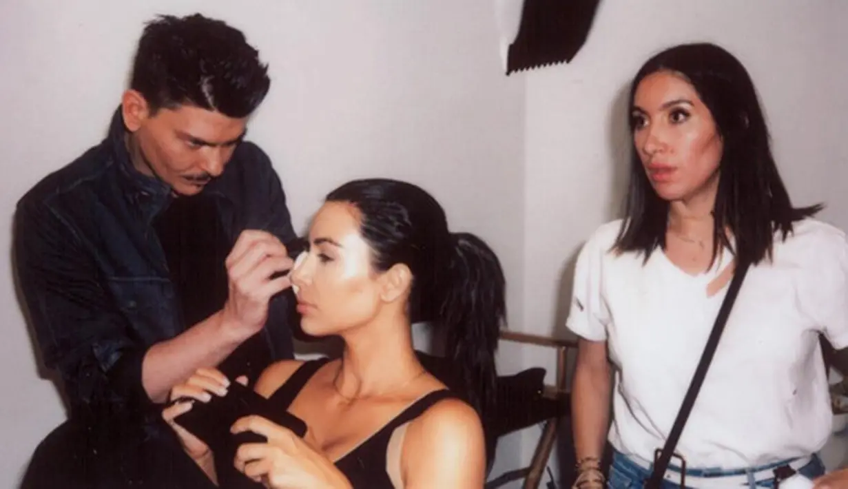 Kepiawaian Kim Kardashian ternyata tak ditunjukkannya haya dalam industri hiburan. Ia juga berhasil membuktikan bahwa dirinya juga handal dalam mengurus bisnis yang dimilikinya selama ini. (Instagram/kimkardashian)