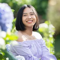 ilustrasi perempuan tersenyum/copyright by Gallery of Giza (Shutterstock)