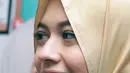 "Karena di pesantren kita dibiasain pakai hijab. Jadi sekarang udah biasa pakai hijab. Kalau saya awalnya emang gak bisa pakai hijab," kata Yuki Kato di XXI Djakarta Theater, Jakarta Pusat, Sabtu (15/10). (Bambang E. Ros/Bintang.com)