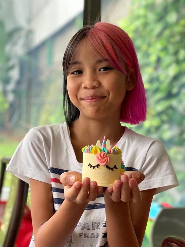 6 Potret Zivara Ruciragati Syarif, Anak Nirina Zubir yang Rambutnya Curi Perhatian