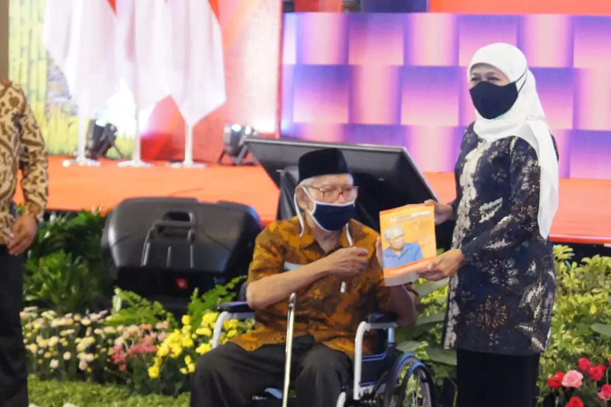 Gubernur Jatim  Khofifah Indar Parawansa. (Dian Kurniawan/Liputan6.com)