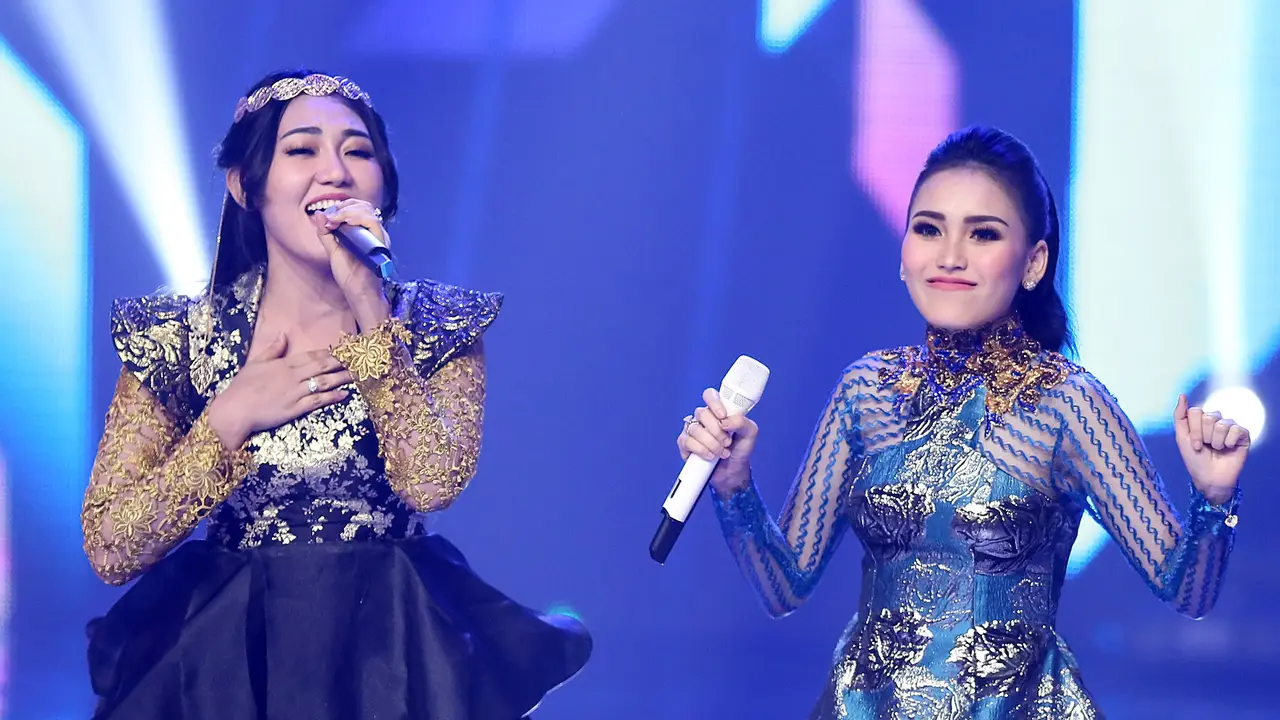 [Bintang] Ayu Ting Ting dan Via Vallen