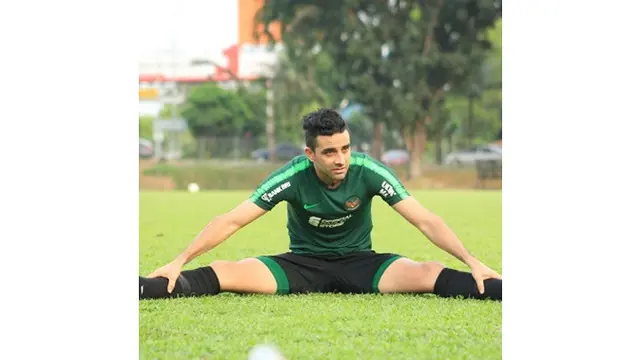 7 Potret Otavio Dutra saat Jalani Latihan, Stoper Persebaya yang Masuk Timnas