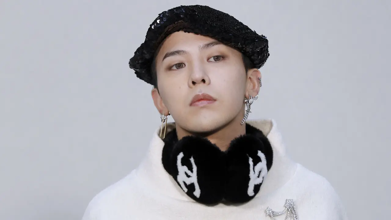 G-Dragon Pakai Kaus Bernada Rasis Saat Tampil di Makau, Agensi Minta Maaf