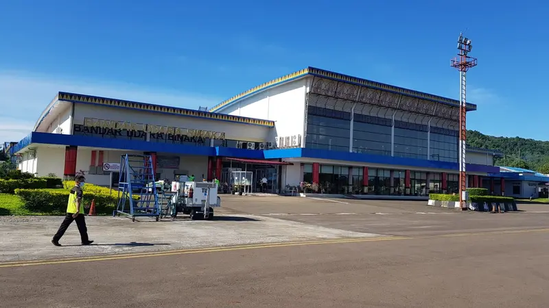 Bandara Binaka