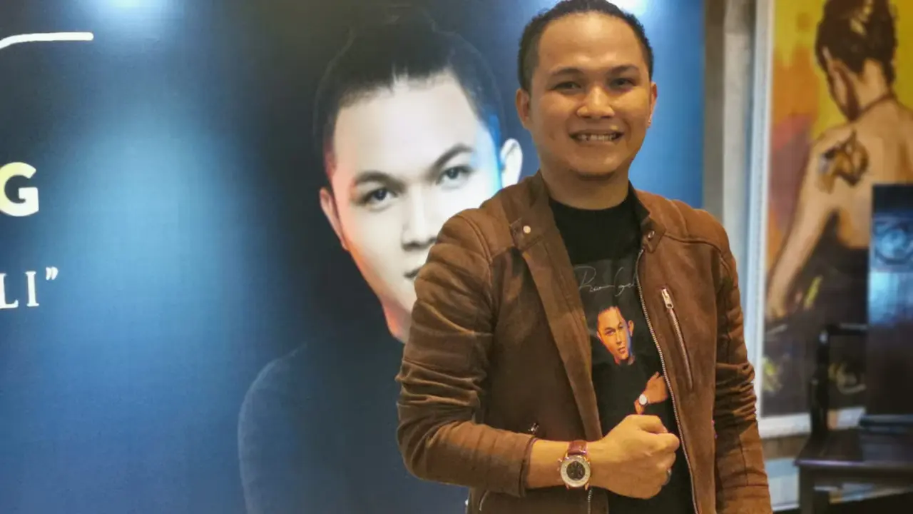 Rio Gebze saat peluncuran single Jangan Kembali