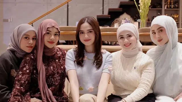 Margin saat bukber dengan Geng Mamayu. [@marginw/@kesharatuliu05]