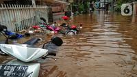 Busi Motor Basah Terendam Banjir Bisa Dikeringkan, Langsung Normal Lagi!