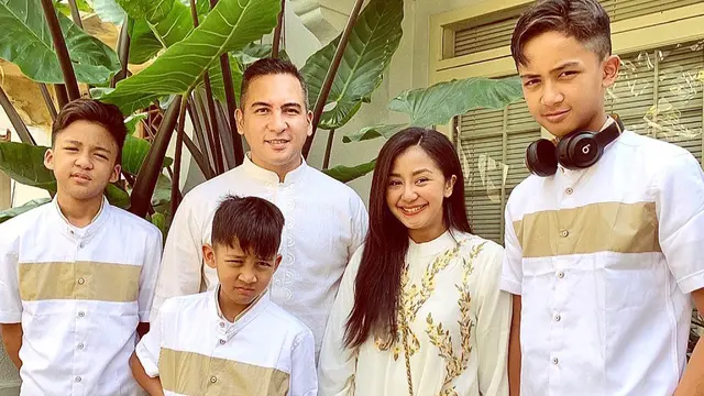 Amaranggana dan Frans Mohede