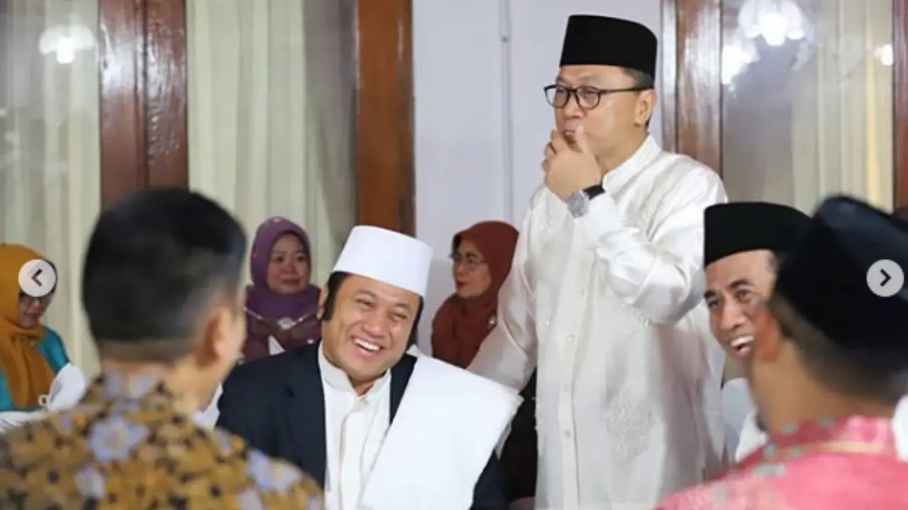 Bupati Lampung Selatan Zainudin Hasan bersama Ketua MPR RI Zulkifli Hasan, Menteri Pertanian, dan Jaya Suprana (Sumber: @bangzainhs)