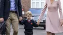 Sebagai orang tua, Pangeran William dan Kate Middleton tentunya sangat memperhatikan soal pendidikan anak-anaknya. Untuk itu mereka mempercayai sekolah tersebut untuk mendidik buah hatinya. (AFP/Richard Pohle)