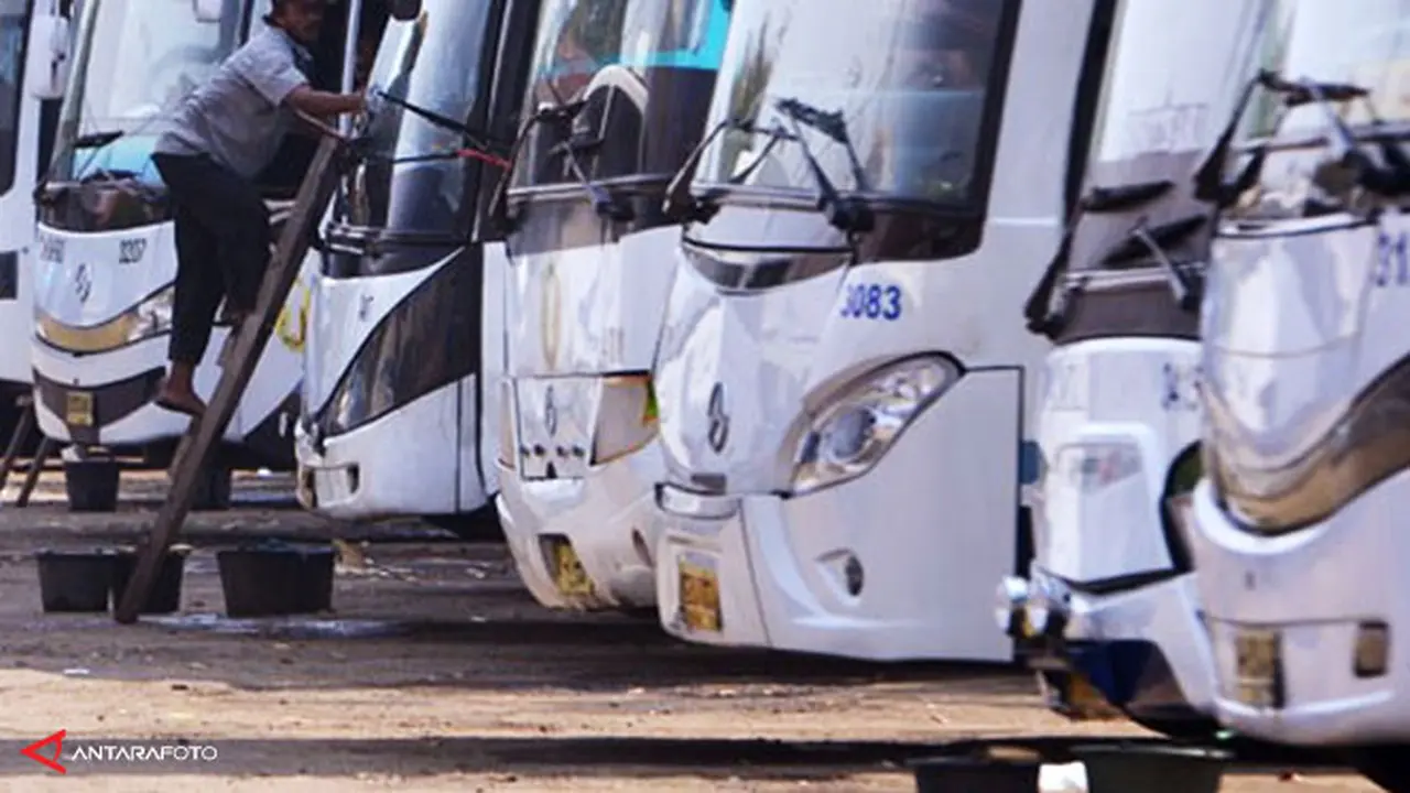 pemerinatah-damri-140123b.jpg