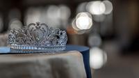 Ilustrasi mahkota. (dok. Unsplash.com/@cotk_photo)