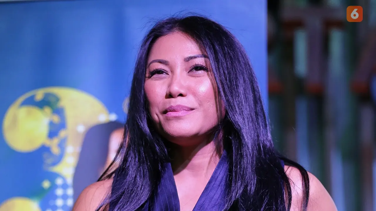 [Fimela] Anggun C Sasmi