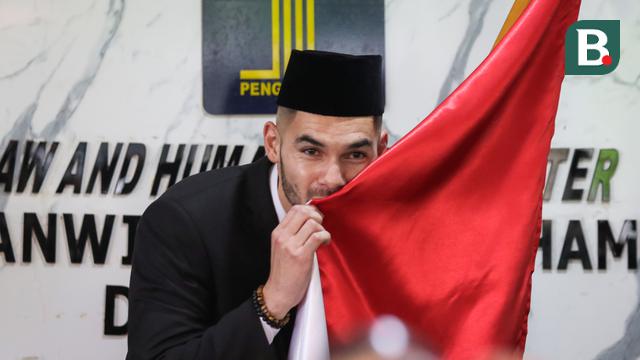 Pengambilan Sumpah Janji Setia Pewarganegaraan Jordi Amat dan Sandy Walsh