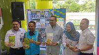 Kementerian BUMN luncurkan vending machine produk UMKM binaan di Stasiun Gondangdia dan Stasiun Gambir, Jakarta pada Senin (22/1/2024). (Maulandy/Liputan6.com)