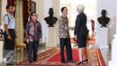 Presiden Joko Widodo menyambut kedatangan Direktur Pelaksana Dana Moneter Internasional (IMF) Christine Lagarde di Istana Merdeka, Jakarta, Selasa (1/9/2015). (Liputan6.com/Faizal Fanani)